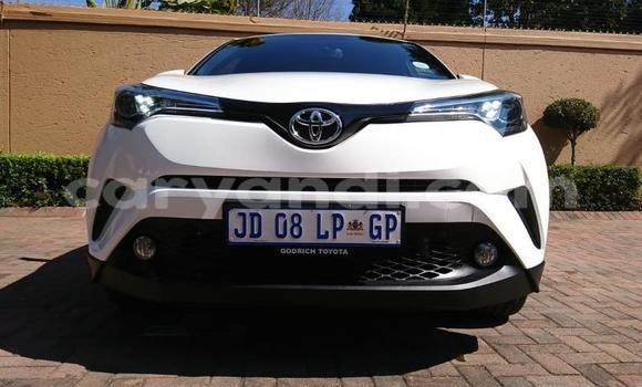 Acheter Occasion Voiture Toyota C-HR Blanc à Lusaka, Zambie Acheter Occasion Voiture Toyota C-HR Blanc à Lusaka, Zambie