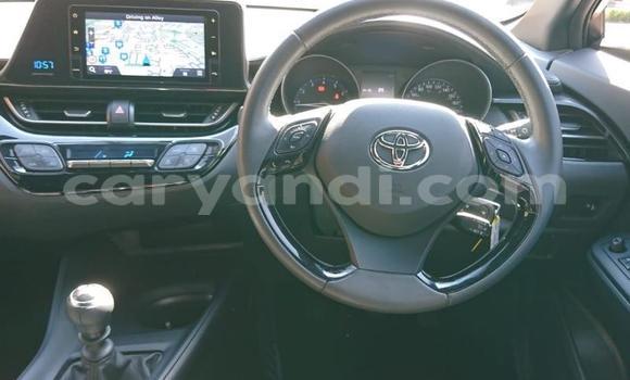 Acheter Occasion Voiture Toyota C-HR Blanc à Lusaka, Zambie Acheter Occasion Voiture Toyota C-HR Blanc à Lusaka, Zambie