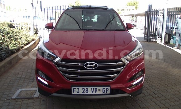 Acheter Occasion Voiture Hyundai Tucson Rouge à Livingstone, Zambie