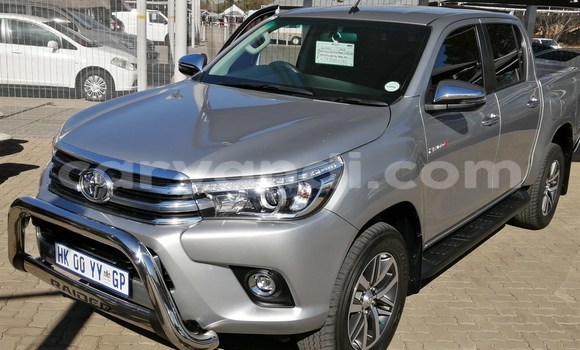 Acheter Occasion Voiture Toyota Hilux Gris à Livingstone, Zambie
