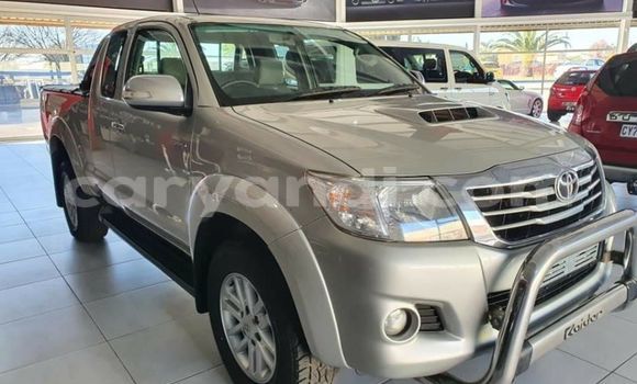 Buy Used Toyota Hilux Silver Car in Ndola in Zambia
