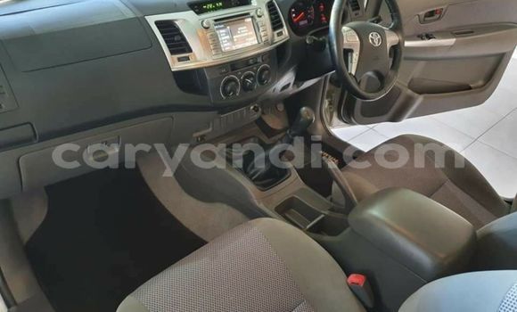 Buy Used Toyota Hilux Silver Car in Ndola in Zambia Buy Used Toyota Hilux Silver Car in Ndola in Zambia