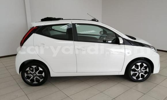 Acheter Occasion Voiture Toyota Aygo Blanc à Lusaka, Zambie Acheter Occasion Voiture Toyota Aygo Blanc à Lusaka, Zambie