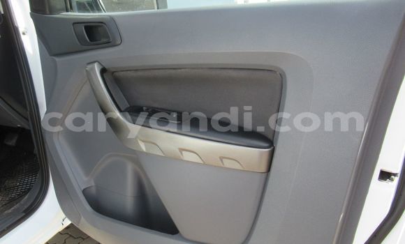 Acheter Occasion Voiture Ford Ranger Blanc à Livingstone, Zambie Acheter Occasion Voiture Ford Ranger Blanc à Livingstone, Zambie