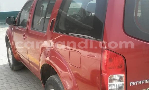 Acheter Occasion Voiture Nissan Pathfinder Rouge à Lusaka, Zambie Acheter Occasion Voiture Nissan Pathfinder Rouge à Lusaka, Zambie