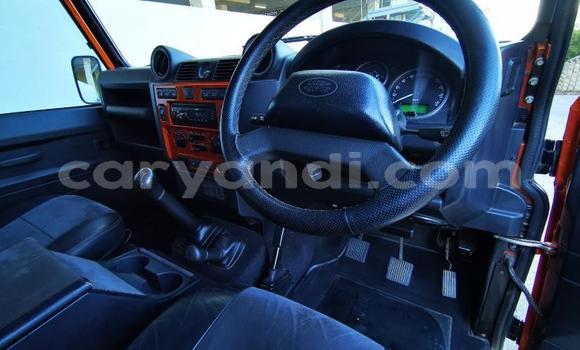 Tenga Tsaru Land Rover Defender Tsvuku Mota in Lusaka in Zambia Tenga Tsaru Land Rover Defender Tsvuku Mota in Lusaka in Zambia