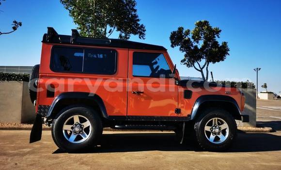 Tenga Tsaru Land Rover Defender Tsvuku Mota in Lusaka in Zambia Tenga Tsaru Land Rover Defender Tsvuku Mota in Lusaka in Zambia