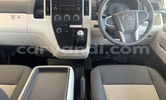 Acheter Occasion Voiture Toyota iQ Blanc à Chingola, Zambie Acheter Occasion Voiture Toyota iQ Blanc à Chingola, Zambie