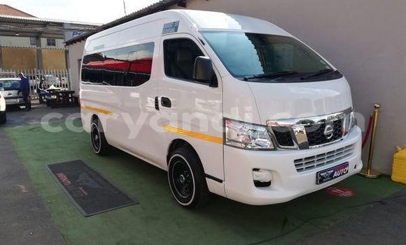 Nunua Ilio tumika Nissan Caravan Nyeupe Gari ndani ya Livingstone nchini Zambia