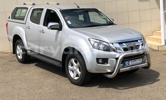 Acheter Occasion Voiture Isuzu KB Gris à Chingola, Zambie