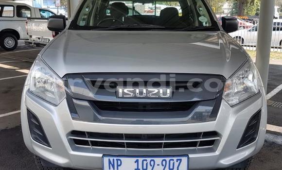 Acheter Occasion Voiture Isuzu D–MAX Gris à Lusaka, Zambie