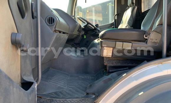 Tenga Tsaru Mercedes–Benz 2628 Chena Rori in Lusaka in Zambia Tenga Tsaru Mercedes–Benz 2628 Chena Rori in Lusaka in Zambia