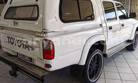 Buy Used Toyota Hilux White Car in Chilanga in Lusaka