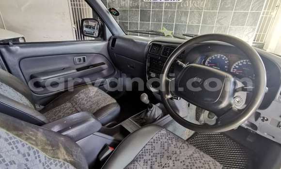 Tenga Tsaru Toyota Hilux Chena Mota in Chilanga in Lusaka Tenga Tsaru Toyota Hilux Chena Mota in Chilanga in Lusaka