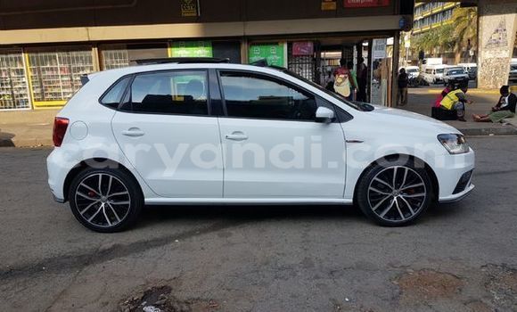 Nunua Ilio tumika Volkswagen Polo GTI Nyeupe Gari ndani ya Livingstone nchini Zambia Nunua Ilio tumika Volkswagen Polo GTI Nyeupe Gari ndani ya Livingstone nchini Zambia