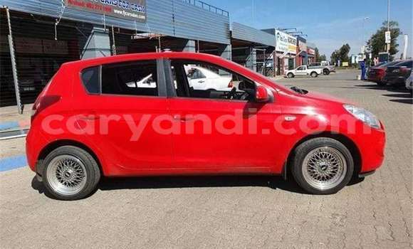 Acheter Occasion Voiture Hyundai i20 Rouge à Lusaka, Zambie