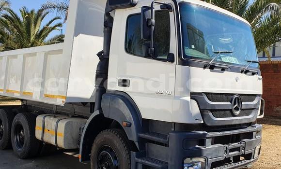 Tenga Tsaru Mercedes–Benz Tipper Chena Rori in Lusaka in Zambia Tenga Tsaru Mercedes–Benz Tipper Chena Rori in Lusaka in Zambia