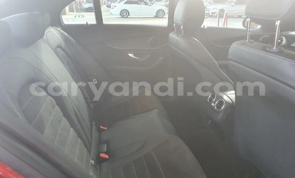 Acheter Occasion Voiture Mercedes‒Benz 200 Rouge à Chingola, Zambie Acheter Occasion Voiture Mercedes‒Benz 200 Rouge à Chingola, Zambie