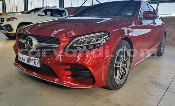 Acheter Occasion Voiture Mercedes‒Benz 200 Rouge à Chingola, Zambie Acheter Occasion Voiture Mercedes‒Benz 200 Rouge à Chingola, Zambie