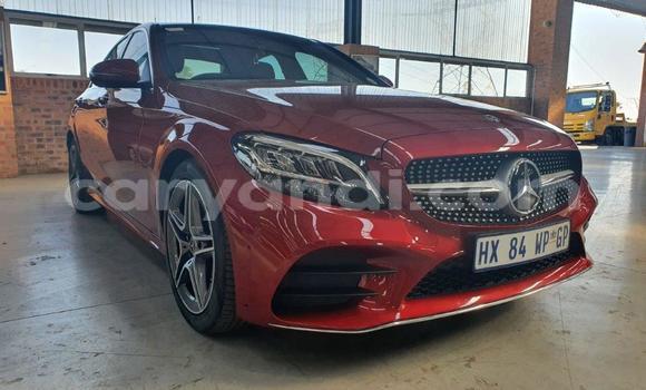 Acheter Occasion Voiture Mercedes‒Benz 200 Rouge à Chingola, Zambie Acheter Occasion Voiture Mercedes‒Benz 200 Rouge à Chingola, Zambie