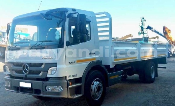 Buy Used Mercedes–Benz 1729 White Truck in Kalabo in Western Buy Used Mercedes–Benz 1729 White Truck in Kalabo in Western