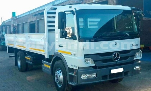 Buy Used Mercedes–Benz 1729 White Truck in Kalabo in Western Buy Used Mercedes–Benz 1729 White Truck in Kalabo in Western