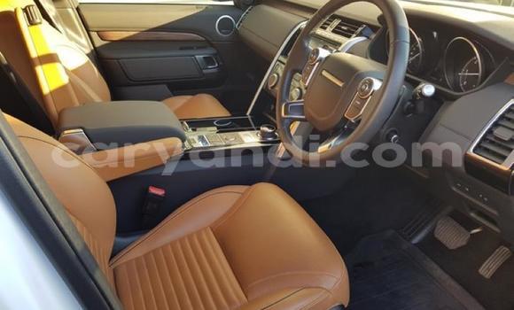 Acheter Occasion Voiture Land Rover Discovery Blanc à Chingola, Zambie Acheter Occasion Voiture Land Rover Discovery Blanc à Chingola, Zambie
