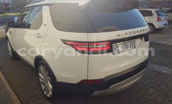 Acheter Occasion Voiture Land Rover Discovery Blanc à Chingola, Zambie Acheter Occasion Voiture Land Rover Discovery Blanc à Chingola, Zambie
