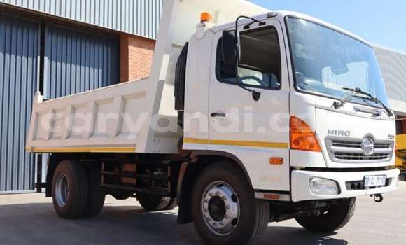 Buy Used Hino 300 Series White Truck in Lusaka in Zambia