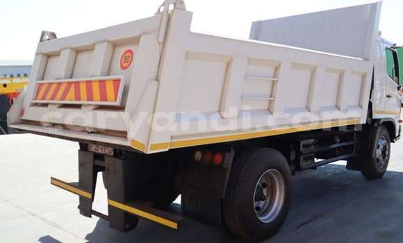 Tenga Tsaru Hino 300 Series Chena Rori in Lusaka in Zambia Tenga Tsaru Hino 300 Series Chena Rori in Lusaka in Zambia