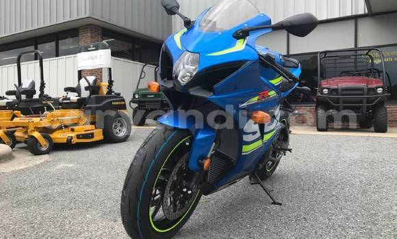 Nunua Ilio tumika Suzuki GSX–R Bluu Bike ndani ya Chililabombwe nchini Copperbelt Nunua Ilio tumika Suzuki GSX–R Bluu Bike ndani ya Chililabombwe nchini Copperbelt
