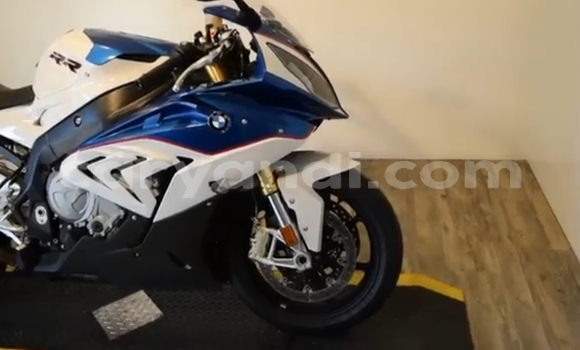 Nunua Ilio tumika BMW S 1000 Brown Bike ndani ya Chinsali nchini Kaskazini Nunua Ilio tumika BMW S 1000 Brown Bike ndani ya Chinsali nchini Kaskazini
