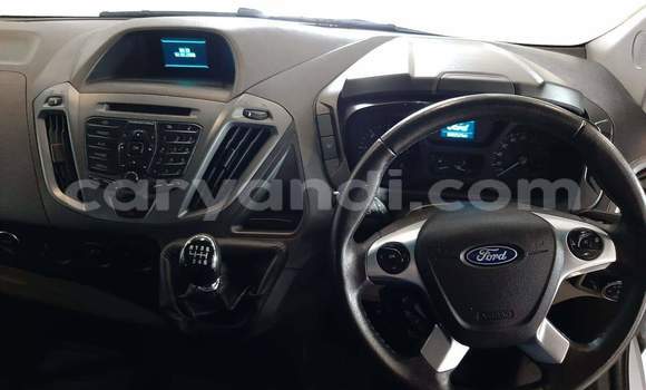 Acheter Occasion Voiture Ford Tourneo Custom Blanc à Chingola, Zambie Acheter Occasion Voiture Ford Tourneo Custom Blanc à Chingola, Zambie