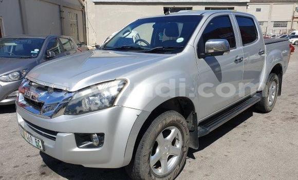 Acheter Occasion Voiture Isuzu KB Gris à Lusaka, Zambie Acheter Occasion Voiture Isuzu KB Gris à Lusaka, Zambie