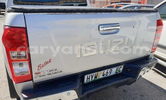 Acheter Occasion Voiture Isuzu KB Gris à Lusaka, Zambie Acheter Occasion Voiture Isuzu KB Gris à Lusaka, Zambie