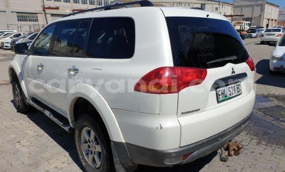 Acheter Occasion Voiture Mitsubishi Pajero Sport Blanc à Lusaka, Zambie Acheter Occasion Voiture Mitsubishi Pajero Sport Blanc à Lusaka, Zambie