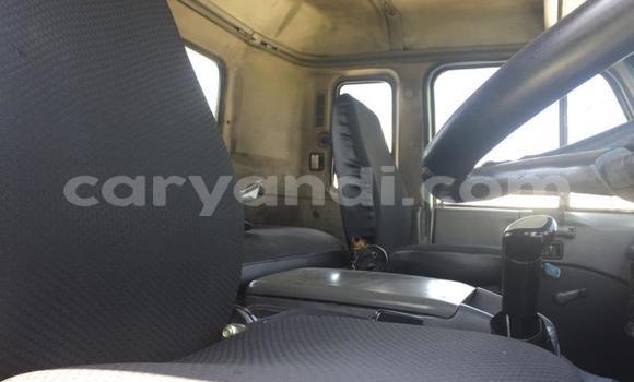 Acheter Occasion Utilitaire Nissan UD Blanc à Choma, Du sud Acheter Occasion Utilitaire Nissan UD Blanc à Choma, Du sud