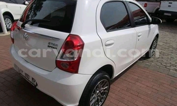 Buy Used Toyota Etios White Car in Chambishi in Copperbelt Buy Used Toyota Etios White Car in Chambishi in Copperbelt