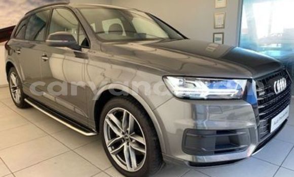 Acheter Occasion Voiture Audi Q7 Gris à Livingstone, Zambie Acheter Occasion Voiture Audi Q7 Gris à Livingstone, Zambie