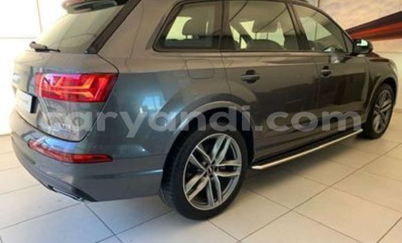 Acheter Occasion Voiture Audi Q7 Gris à Livingstone, Zambie Acheter Occasion Voiture Audi Q7 Gris à Livingstone, Zambie