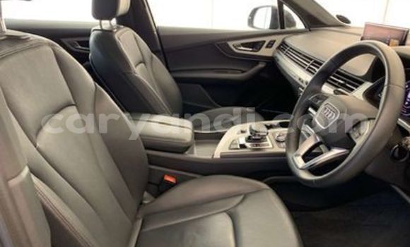 Acheter Occasion Voiture Audi Q7 Gris à Livingstone, Zambie Acheter Occasion Voiture Audi Q7 Gris à Livingstone, Zambie