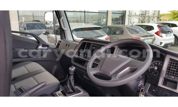 Acheter Occasion Voiture Hyundai Starex (H-1) Blanc à Lusaka, Zambie Acheter Occasion Voiture Hyundai Starex (H-1) Blanc à Lusaka, Zambie