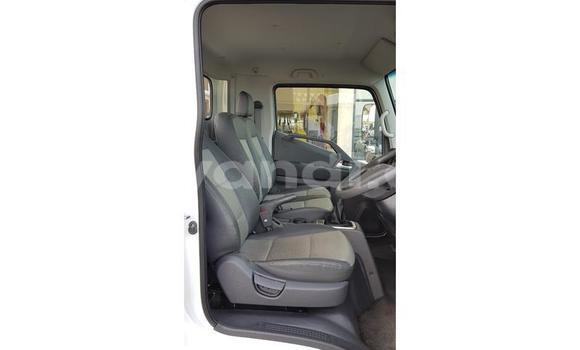 Acheter Occasion Voiture Hyundai Starex (H-1) Blanc à Lusaka, Zambie Acheter Occasion Voiture Hyundai Starex (H-1) Blanc à Lusaka, Zambie