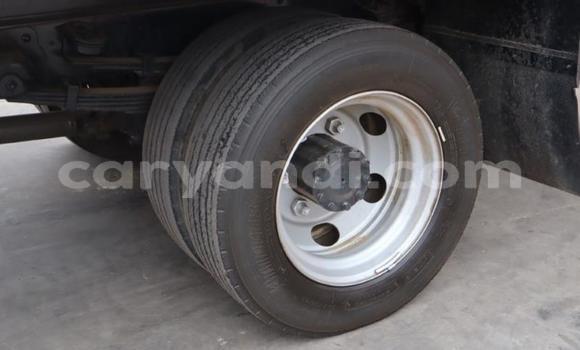 Acheter Occasion Utilitaire Hino 300 Series Blanc à Lusaka, Zambie Acheter Occasion Utilitaire Hino 300 Series Blanc à Lusaka, Zambie