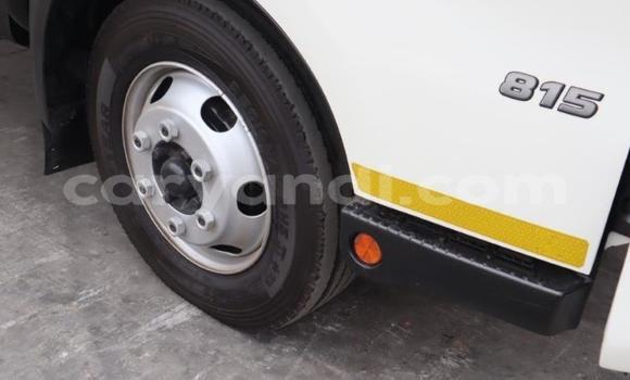 Acheter Occasion Utilitaire Hino 300 Series Blanc à Lusaka, Zambie Acheter Occasion Utilitaire Hino 300 Series Blanc à Lusaka, Zambie