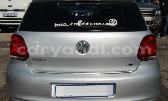 Acheter Occasion Voiture Volkswagen Polo Gris à Lusaka, Zambie Acheter Occasion Voiture Volkswagen Polo Gris à Lusaka, Zambie