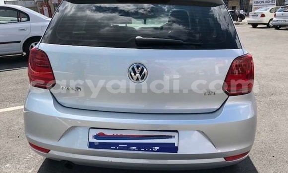 Acheter Occasion Voiture Volkswagen Polo Gris à Livingstone, Zambie Acheter Occasion Voiture Volkswagen Polo Gris à Livingstone, Zambie