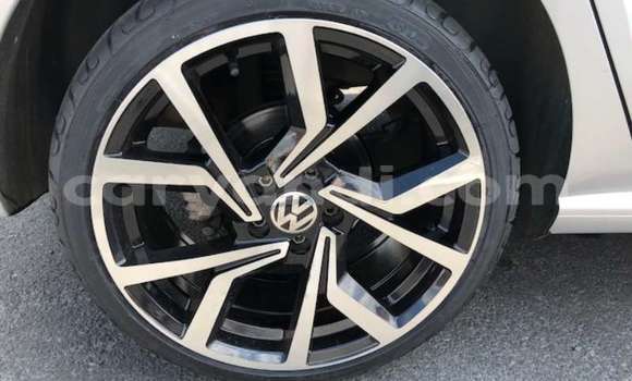 Acheter Occasion Voiture Volkswagen Polo Gris à Livingstone, Zambie Acheter Occasion Voiture Volkswagen Polo Gris à Livingstone, Zambie