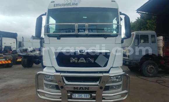 Tenga Tsaru Man TGX Chena Rori in Livingstone in Zambia Tenga Tsaru Man TGX Chena Rori in Livingstone in Zambia