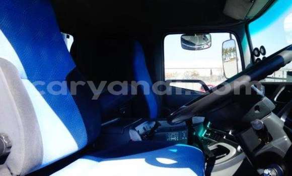 Acheter Occasion Utilitaire Nissan UD Blanc à Livingstone, Zambie Acheter Occasion Utilitaire Nissan UD Blanc à Livingstone, Zambie